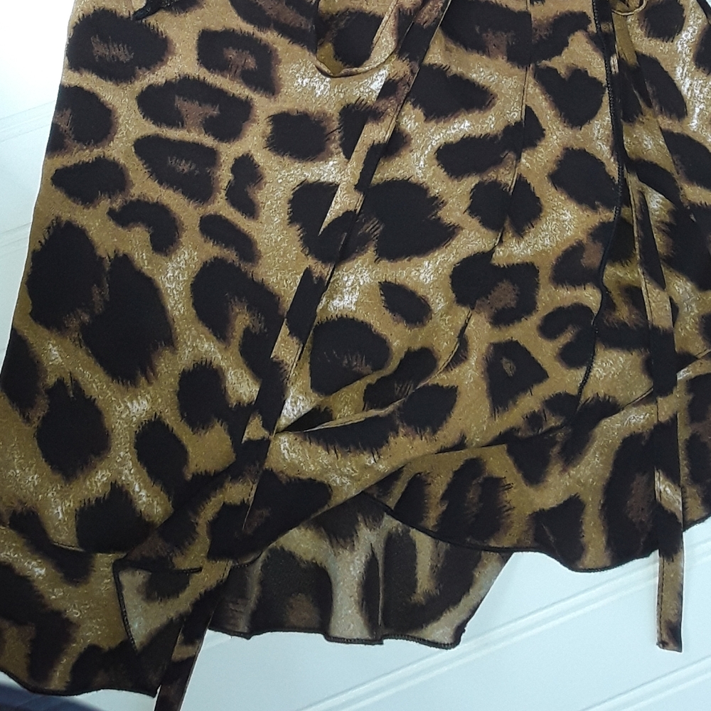Dress - Picture 4 of 8